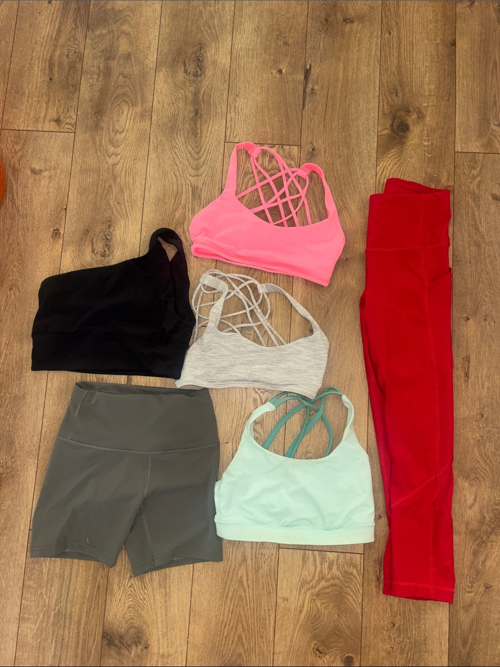 Lululemon workout fits